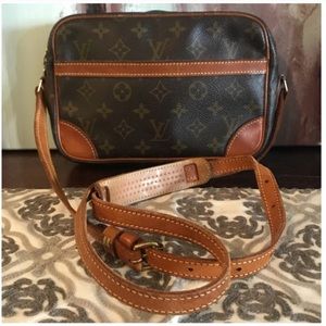 Authentic Louis Vuitton Trocadero 23